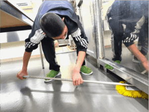 掃除班作業の様子